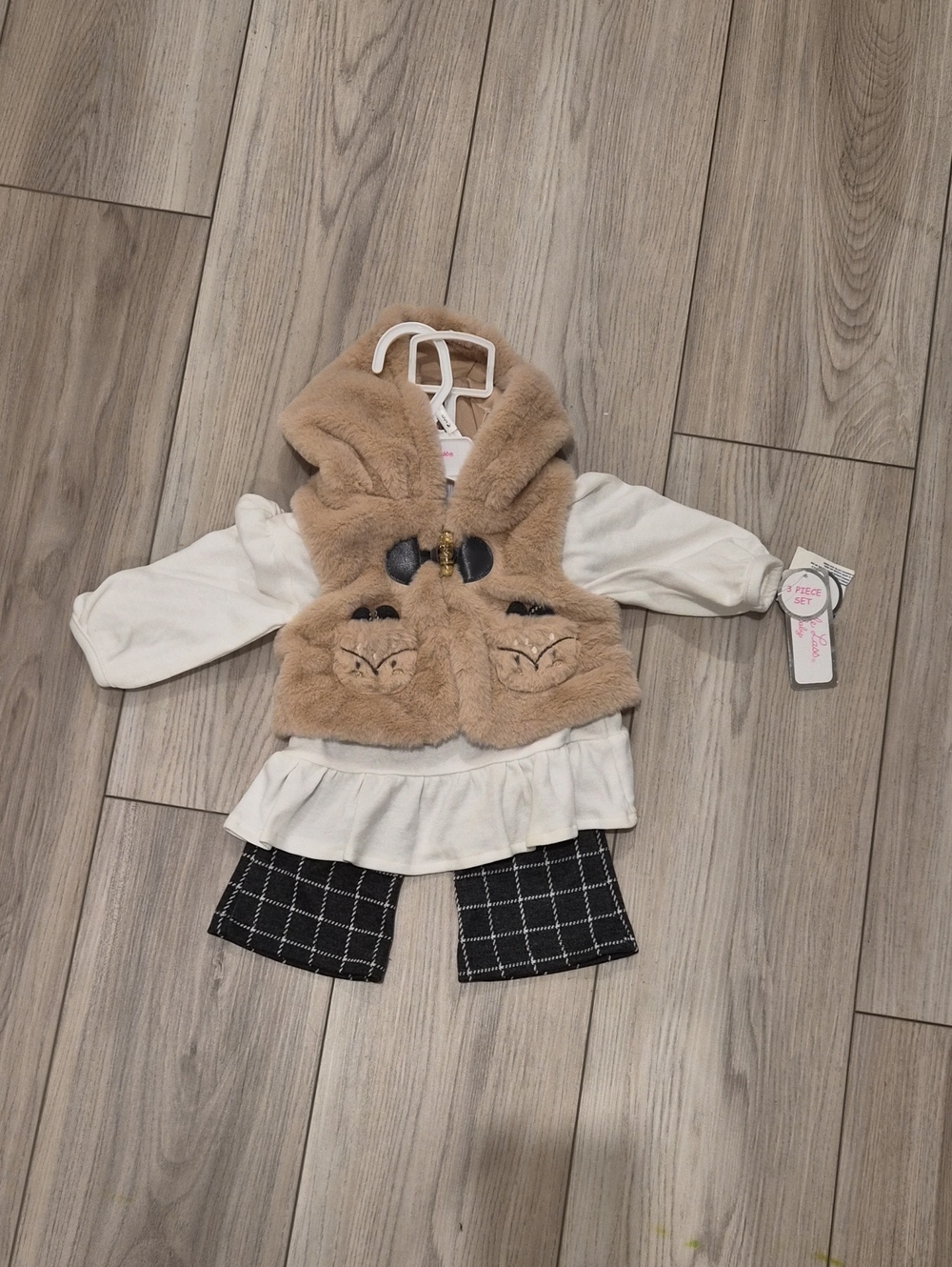 cute baby winter set - Picture 1 of 3
